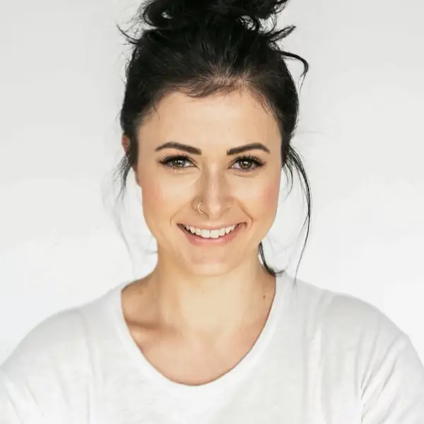 Sophia Anderson, Senior Model Agent